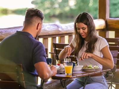 Romantický pobyt pro dvě osoby se snídaní a večeří formou rautu (2 noci)